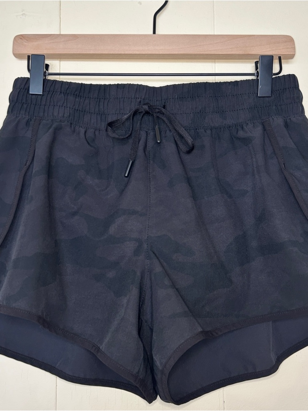 Women's 90 Degree by Reflex Black Camo Athletic Shorts Drawstring Waist Size L